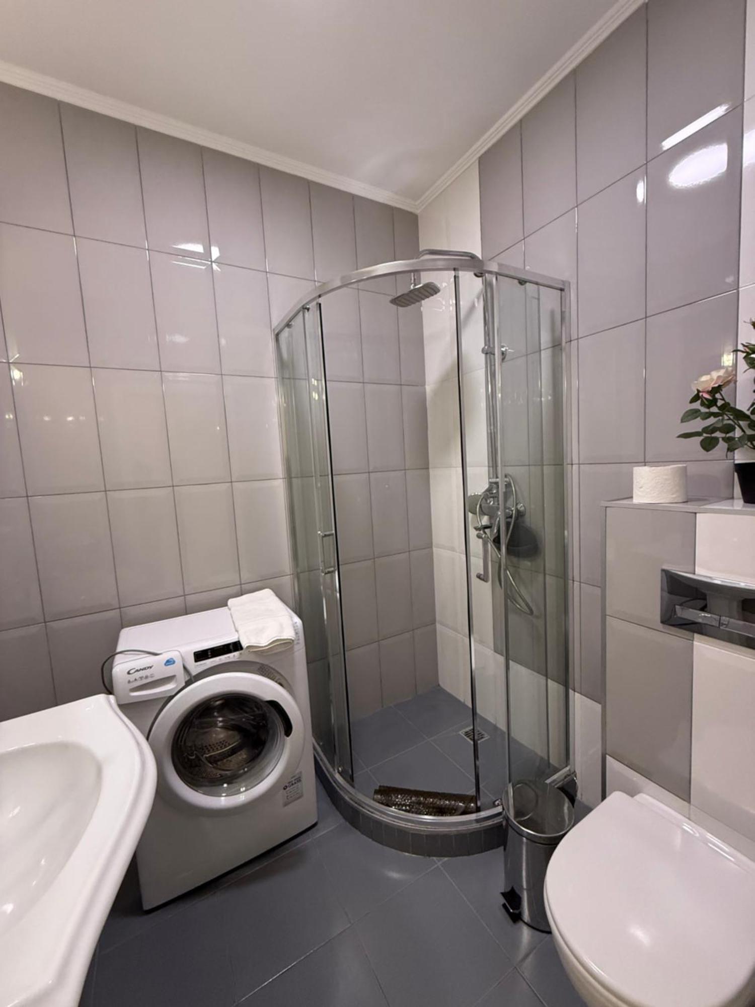 Gagarin Plaza Apartments Odessa Zewnętrze zdjęcie