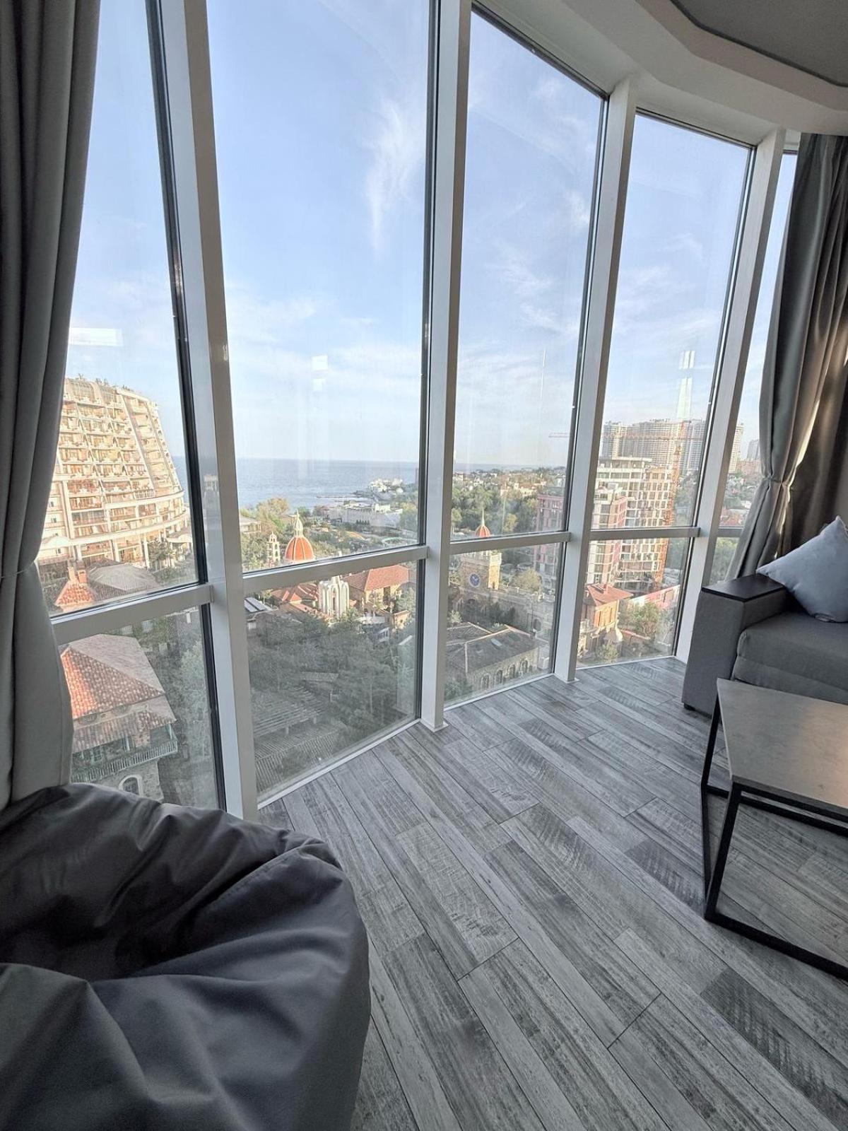 Gagarin Plaza Apartments Odessa Zewnętrze zdjęcie